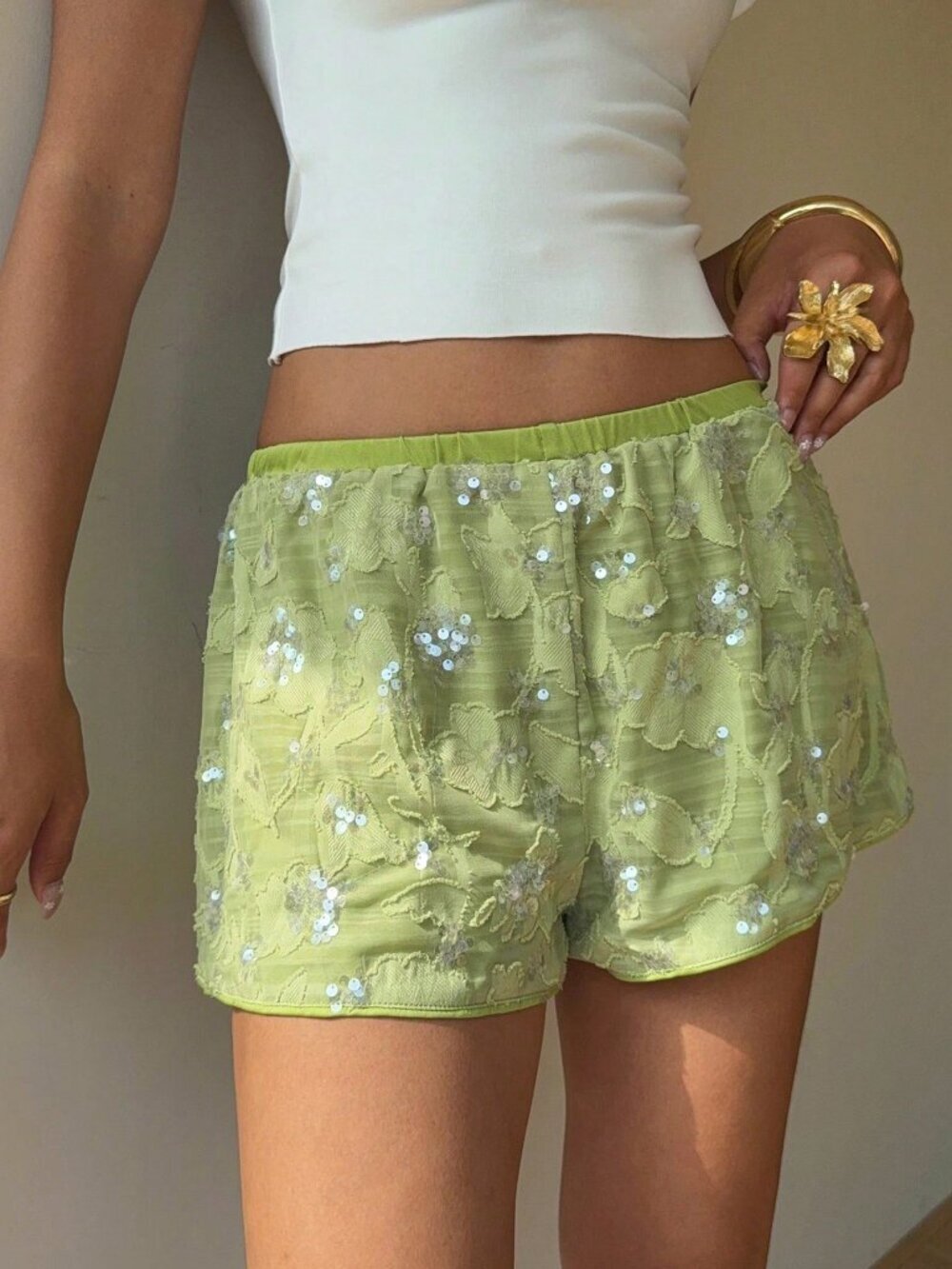 Green Casual Women's Elegant Sequin Elastic Waist Shorts, Shorts - Picture 6 of 6
